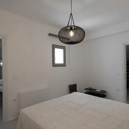 Rizes Santorini With Private Pool Отель