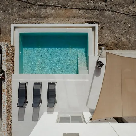 Rizes Santorini With Private Pool Отель