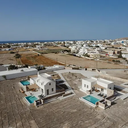 Отель Rizes Santorini With Private Pool Перисса