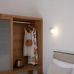 Rizes Santorini With Private Pool Hotel *