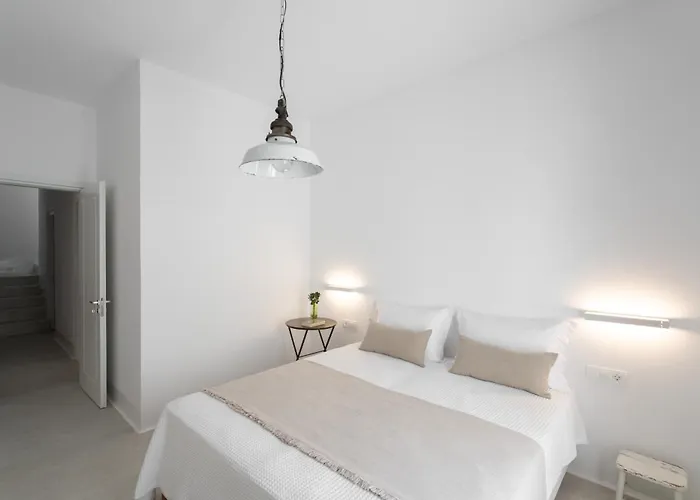 Ξενοδοχείο Rizes Santorini With Private Pool *