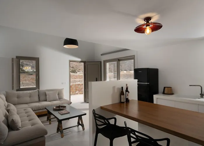 Rizes Santorini With Private Pool Hotel Perissa (Santorini)