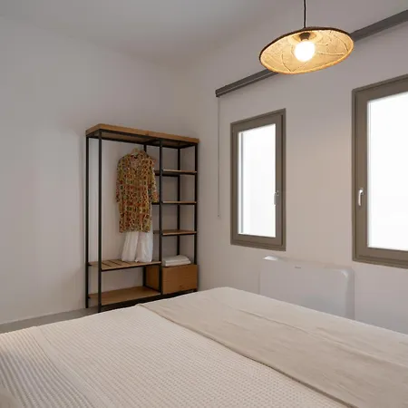 Rizes Santorini With Private Pool