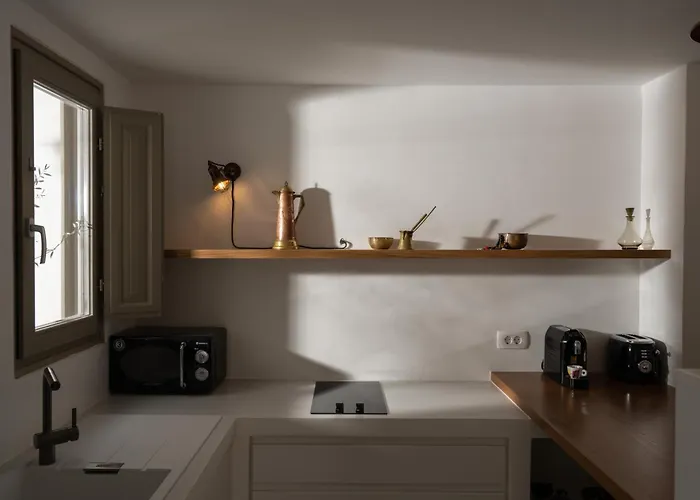 Rizes Santorini With Private Pool Hotel *