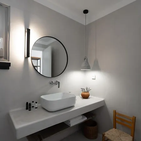 Rizes Santorini With Private Pool