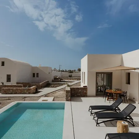 Rizes Santorini With Private Pool *