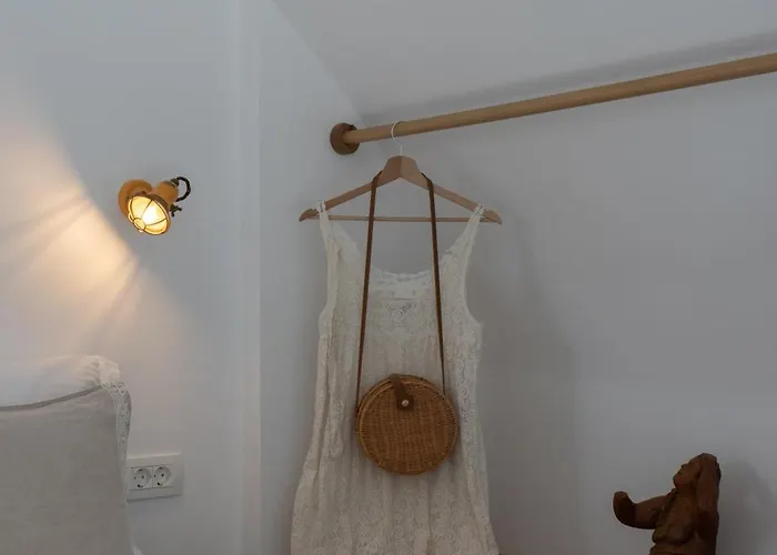 Отель Rizes Santorini With Private Pool *