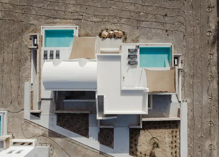 Отель Rizes Santorini With Private Pool *